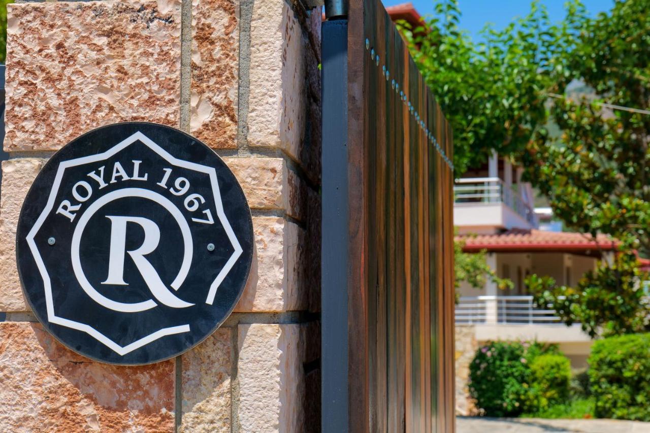 Royal 1967 Bed and Breakfast Himare Buitenkant foto