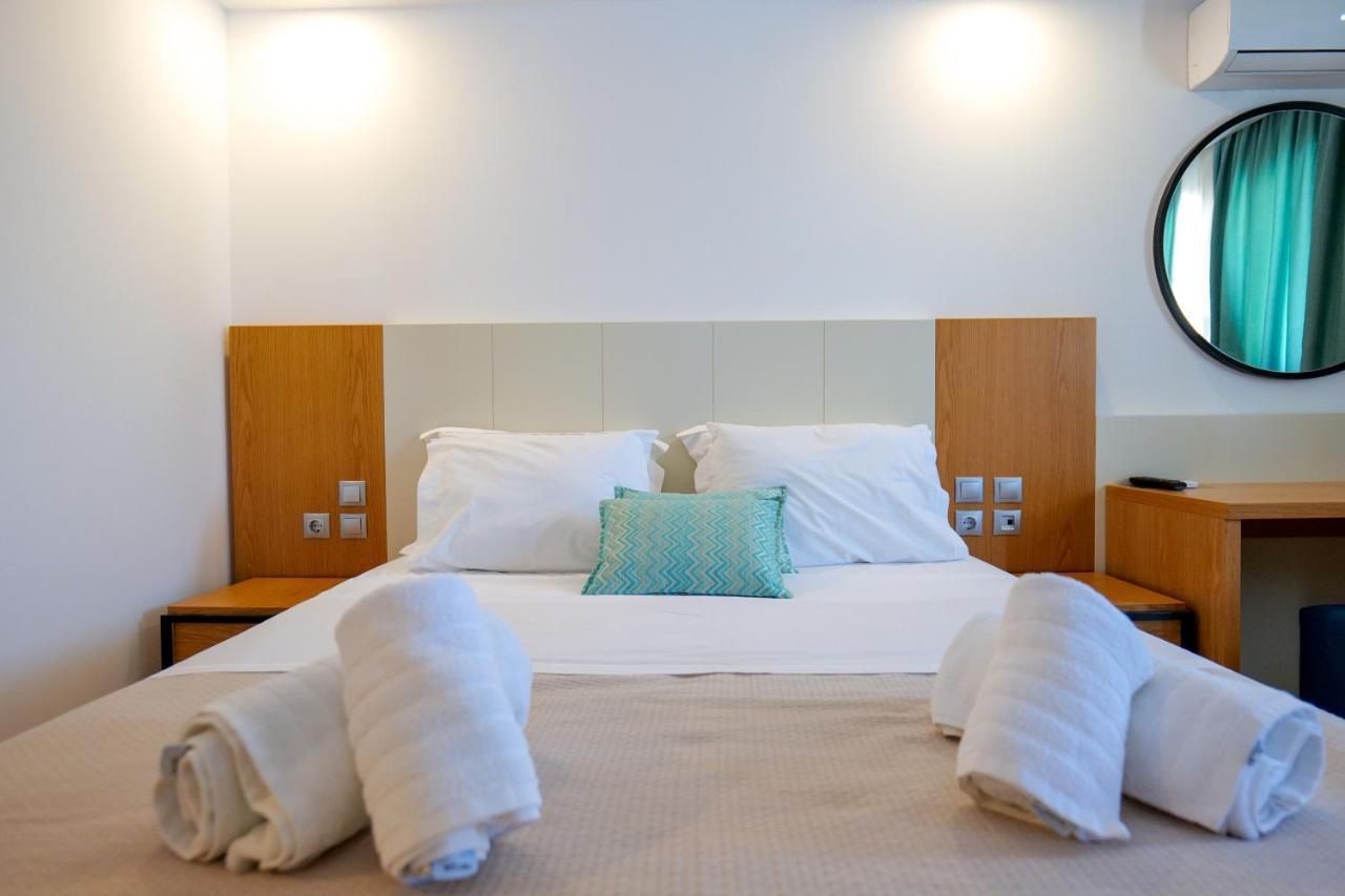 Royal 1967 Bed and Breakfast Himare Buitenkant foto