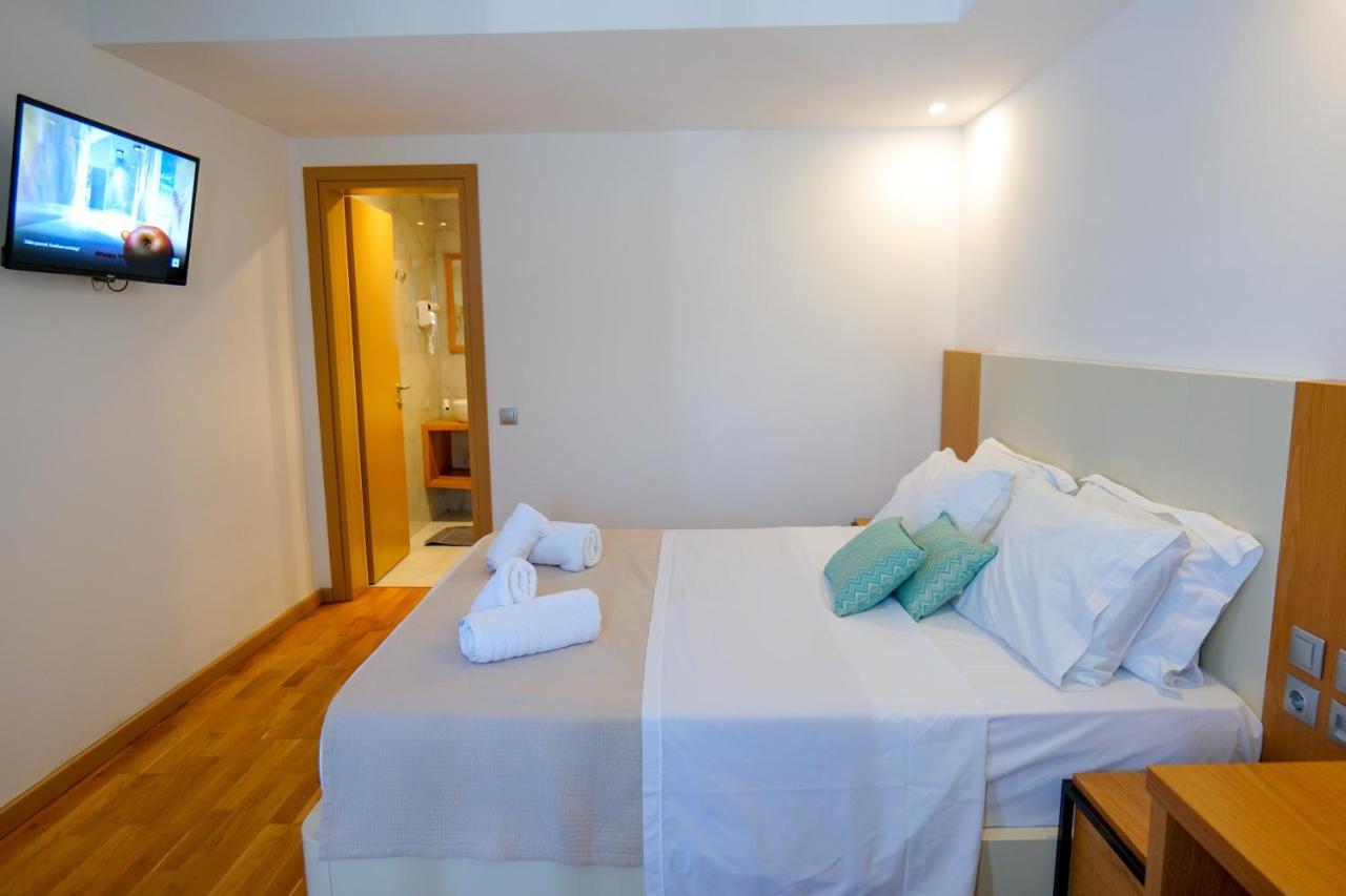 Royal 1967 Bed and Breakfast Himare Buitenkant foto