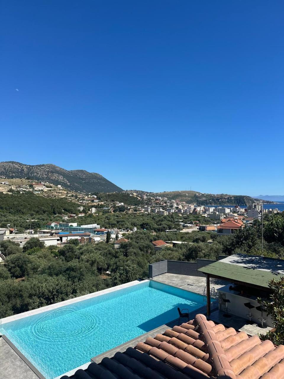 Royal 1967 Bed and Breakfast Himare Buitenkant foto