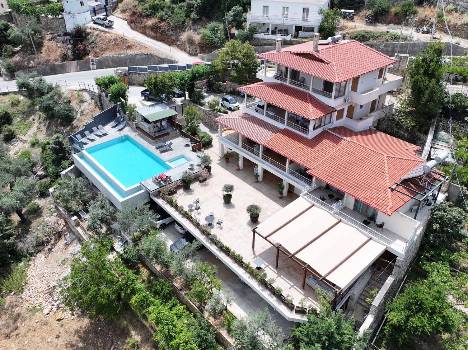 Royal 1967 Bed and Breakfast Himare Buitenkant foto