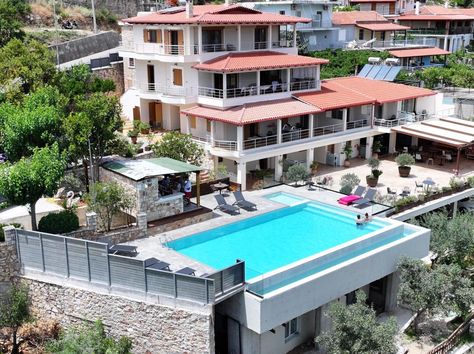 Royal 1967 Bed and Breakfast Himare Buitenkant foto