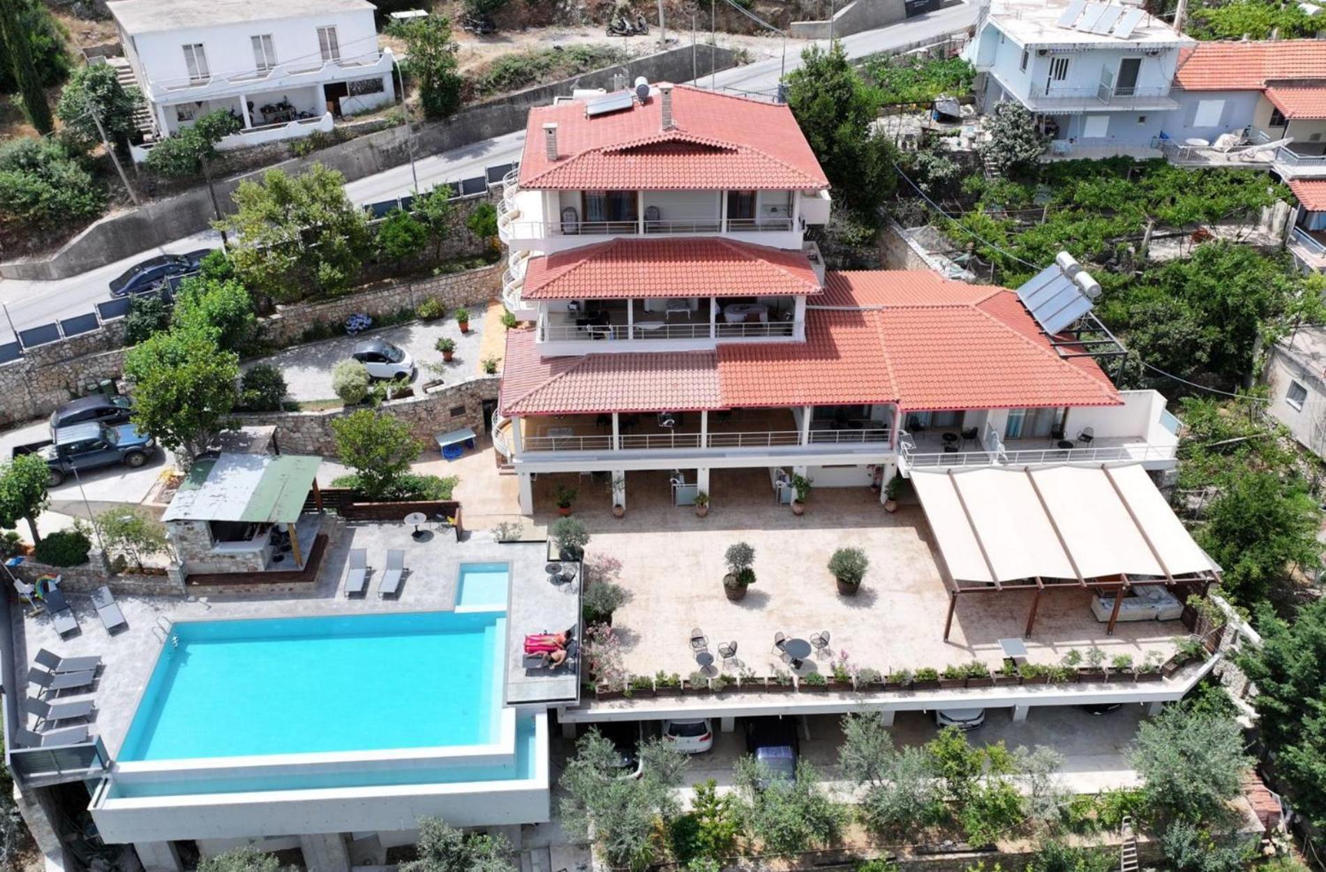 Royal 1967 Bed and Breakfast Himare Buitenkant foto